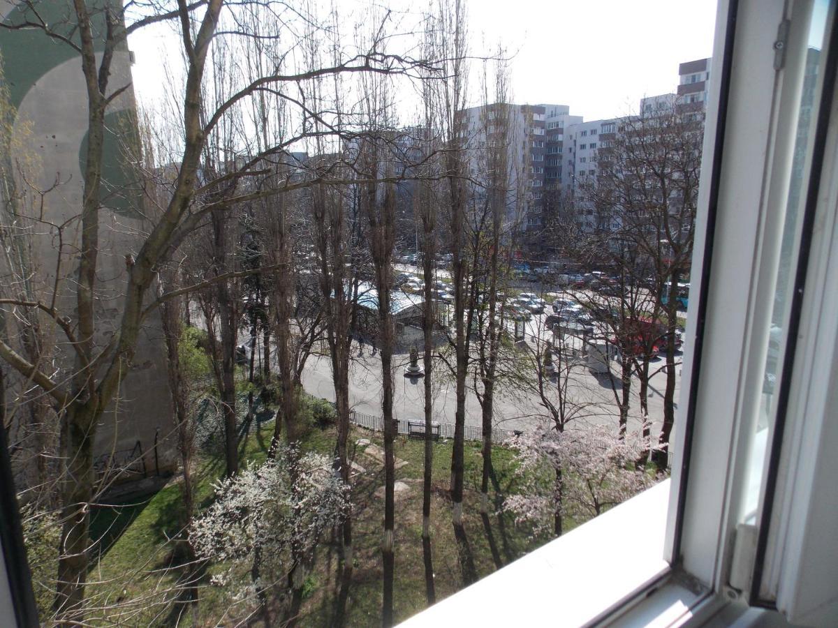 Garsoniera Moderna Leilighet Bucureşti Eksteriør bilde